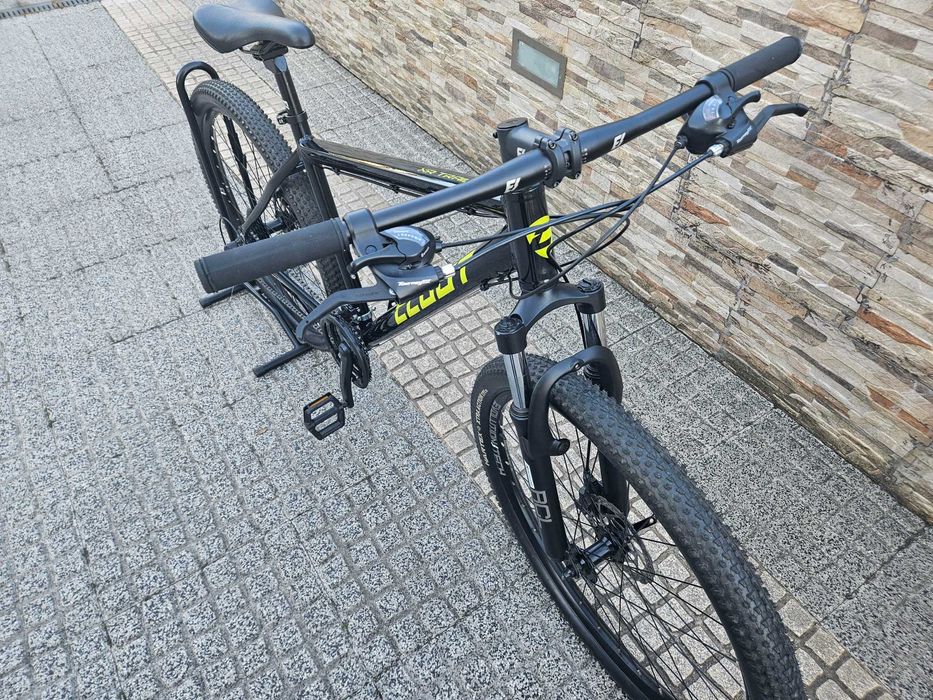 Bicicleta BTT Cloot preta