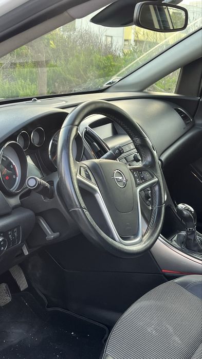 Opel astra sports tourer 1.7 cdti cosmo