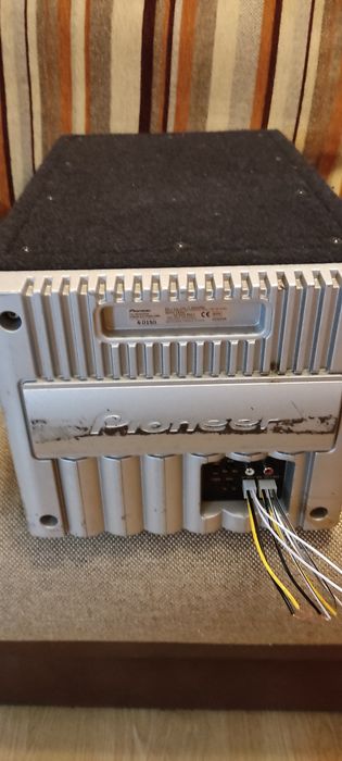 Сабвуфер "Pioneer".