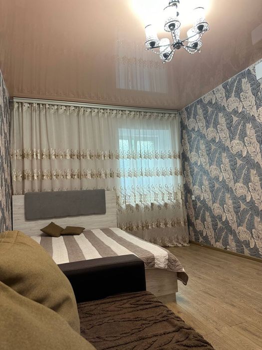 Квартира в центрі, біля ж/д Ланжерону та Деребасівської