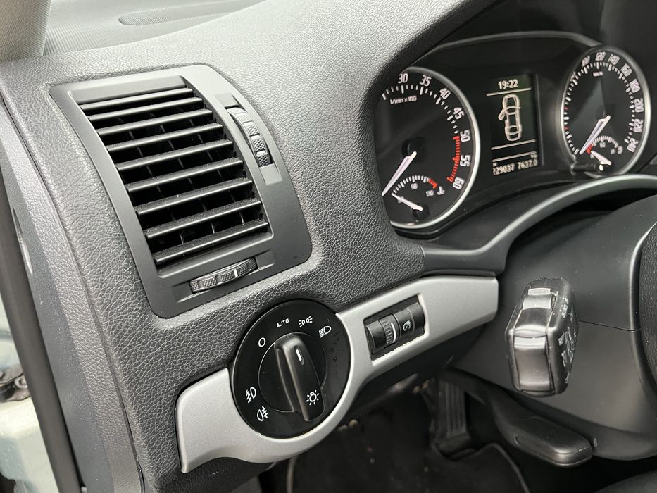 Skoda Octavia 2012 // покоління А5(FL).  2.0. DMT ( 140 к. с)