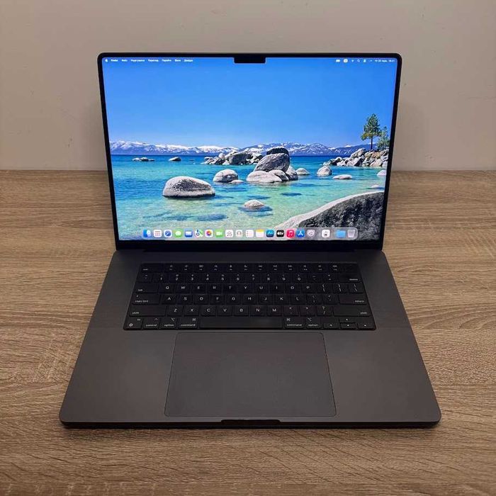 Macbook Pro 16" Late 2023 M3 Pro / 18Gb / SSD 1000Gb акб:92% (M1386)