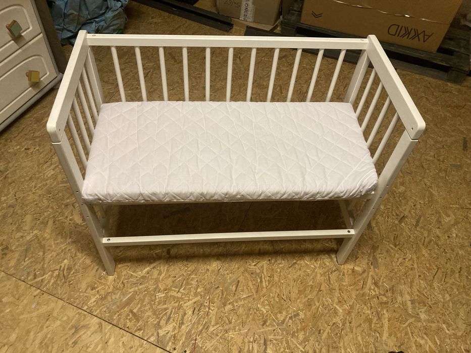 Łóżeczko dostawka do łóżka z materacem