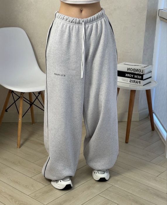 Жіночі спортивні штани