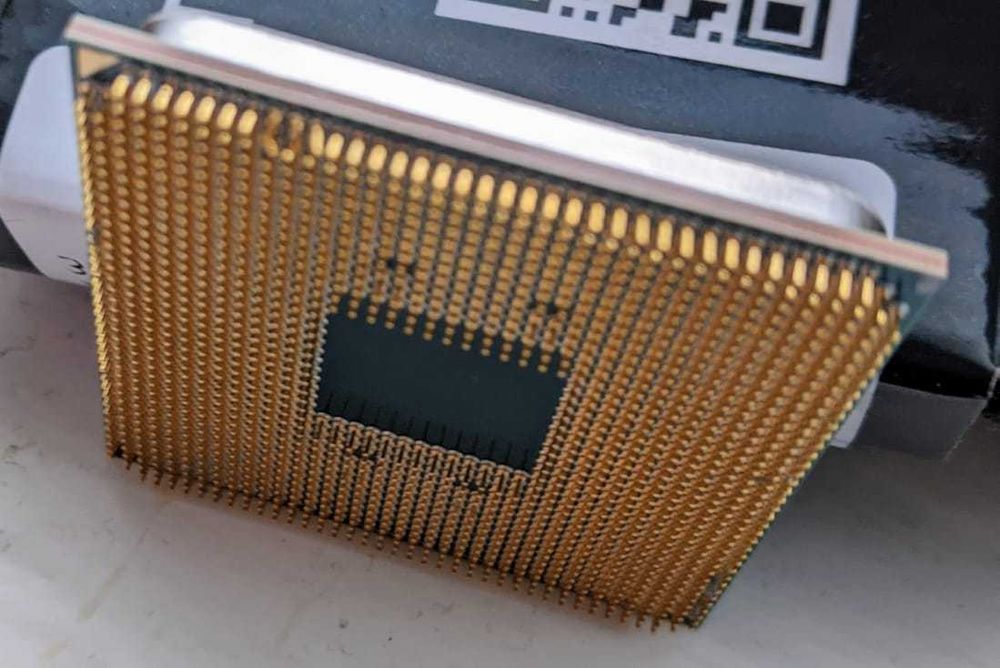 Процесор AMD Ryzen 3 3100