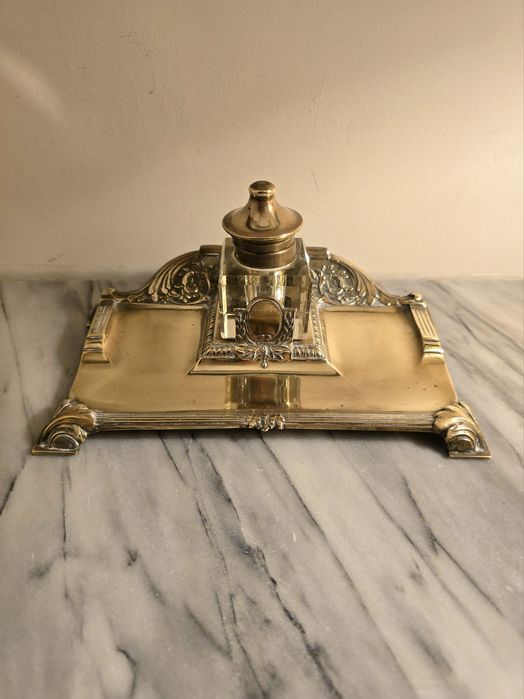 Tinteiro antigo Belle Époque em latão tinteiro em cristal 1895 a 1910