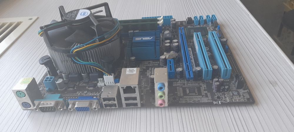 Комплект мать asus p5g41-m lx/gb ОЗУ 4гб CPU 4 ядра