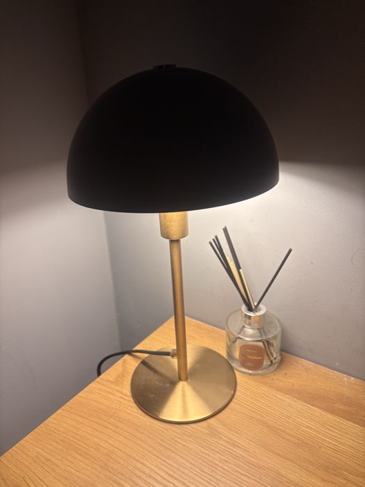 Lampka nocna Brilliant Lillian