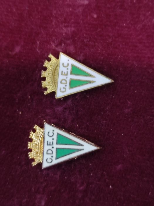 Pin / emblema 2 x GDE Os Combatentes Lisboa