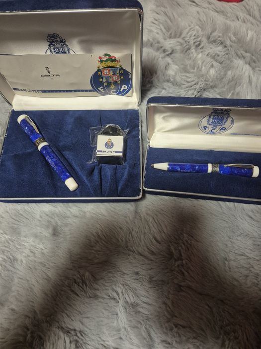 Magnífico conjunto de canetas