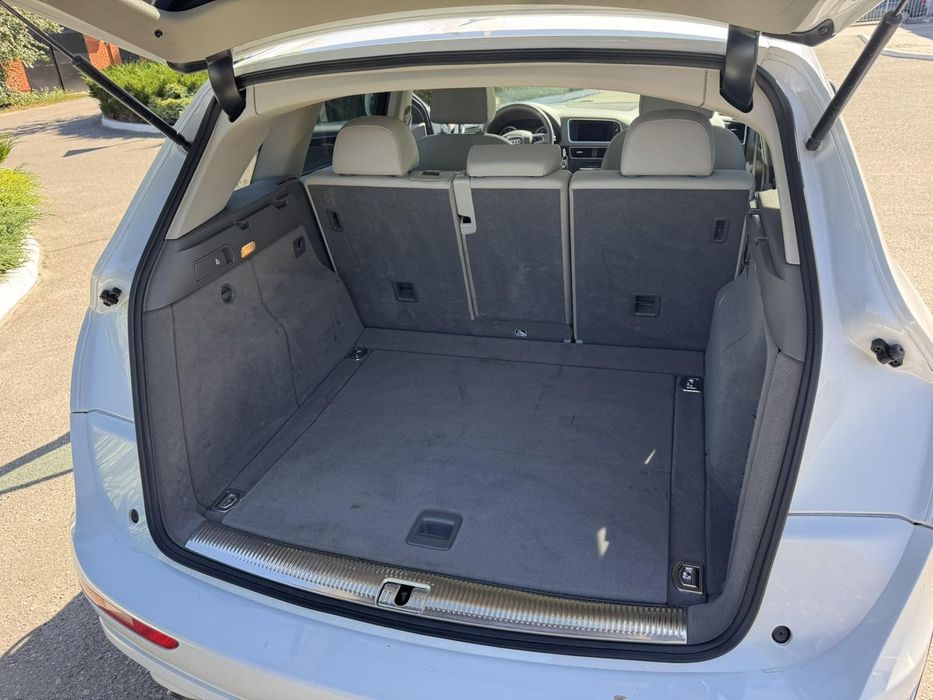 Ауди Q5 premium plus