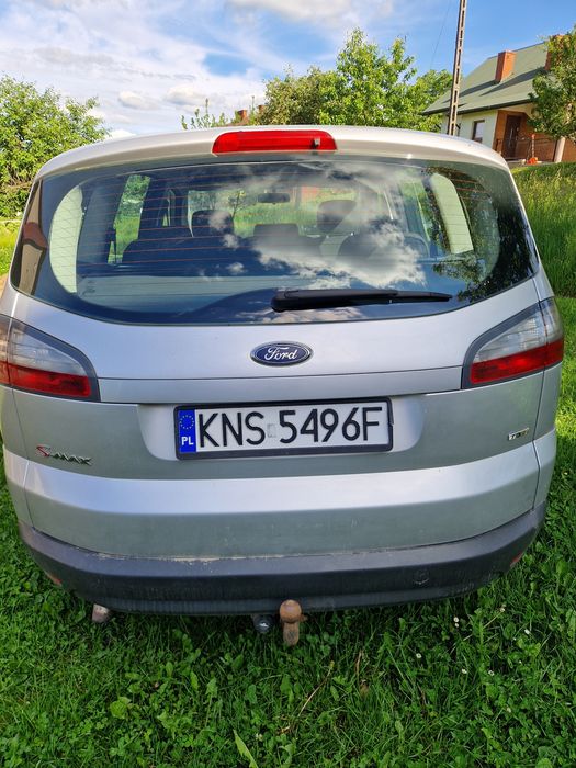 Ford S Max  2010 rok
