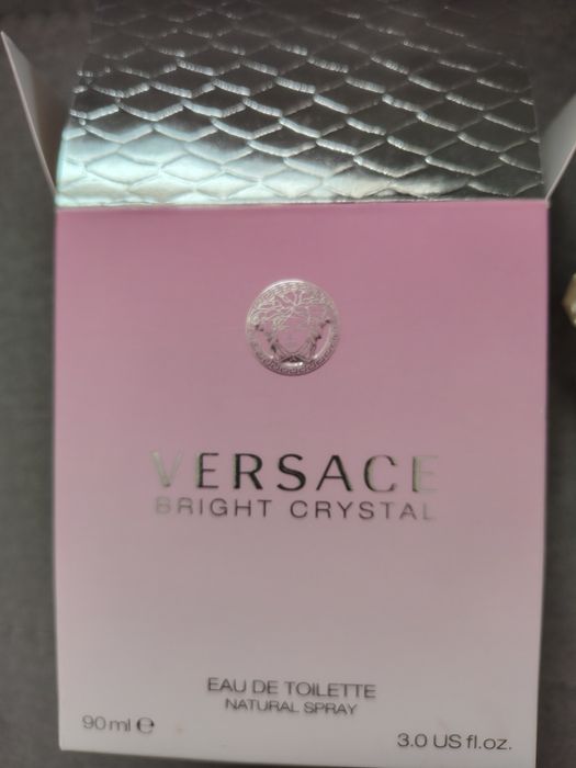 Pusta butelka po perfumach Versace