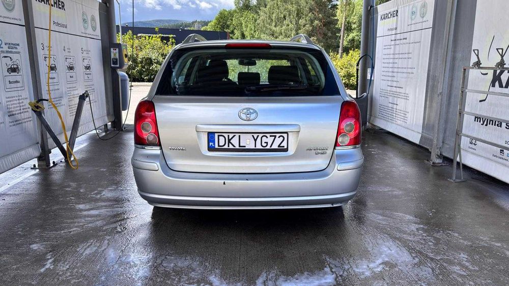 Toyota Avensis T25 Kombi 2.0D4D 126km polift manual