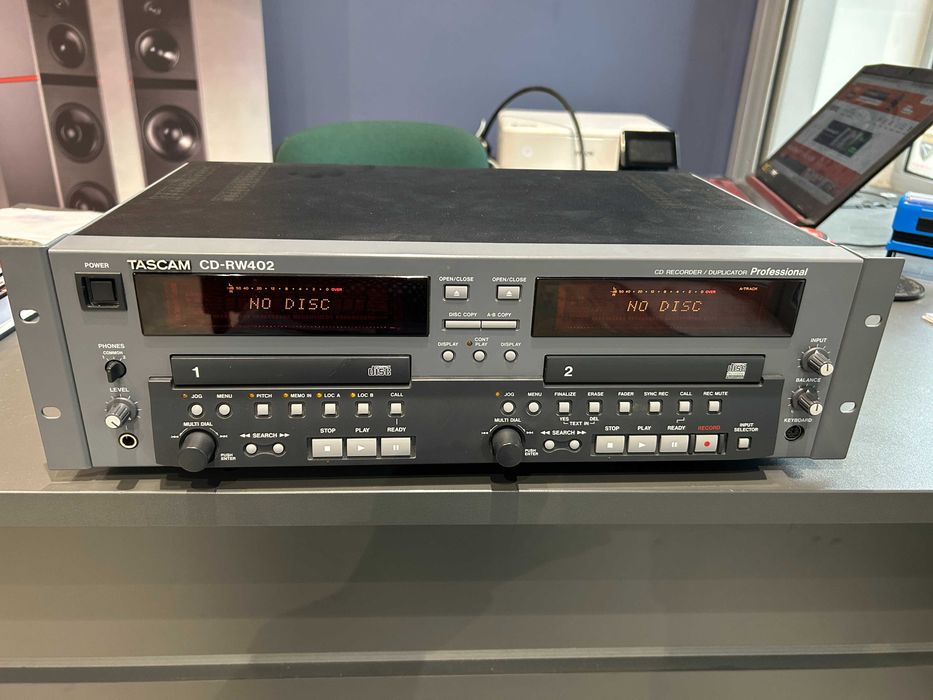 Tascam CD-RW402 Profesjonalny  CD Recorder/Duplikator