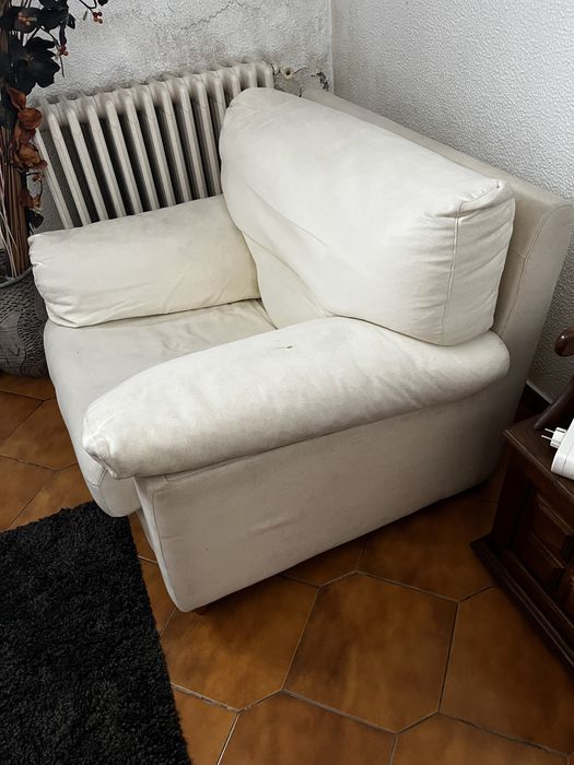 Cadeirão bege confortável, venda rápida