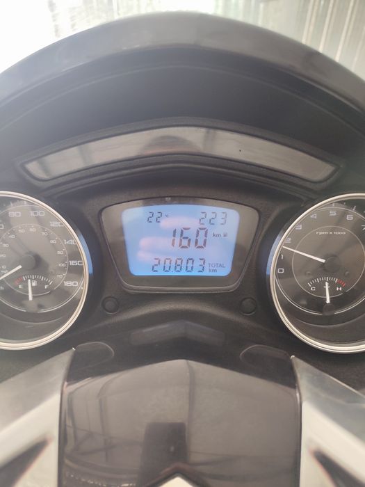 Piaggio x10 125cm3