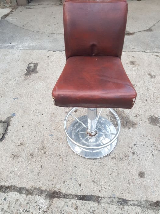 Стулья барные поворотные