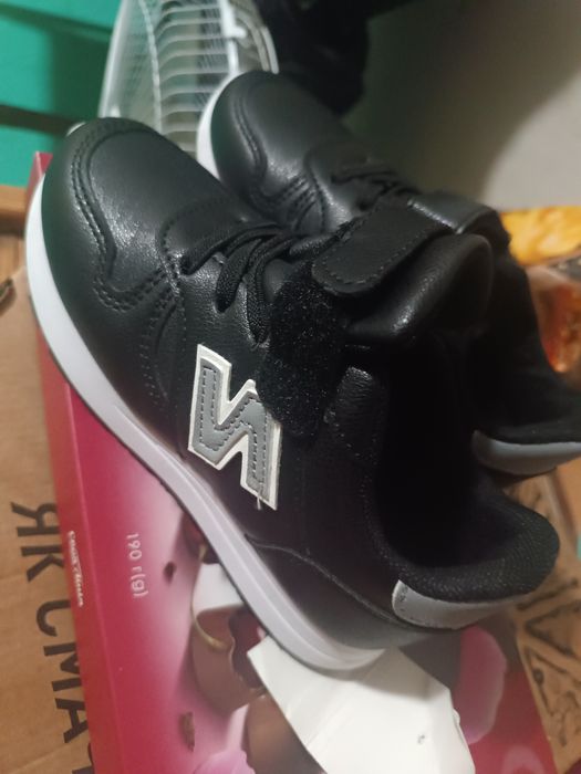 Продам кросівки для хлопчика