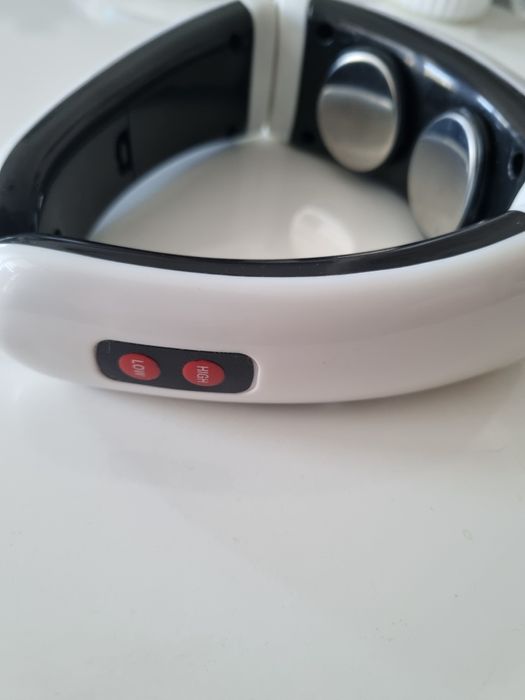 Masażer szyi elektrostymulujący