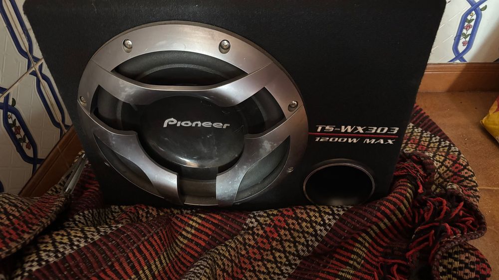 Subwoffer+amplificador+radio