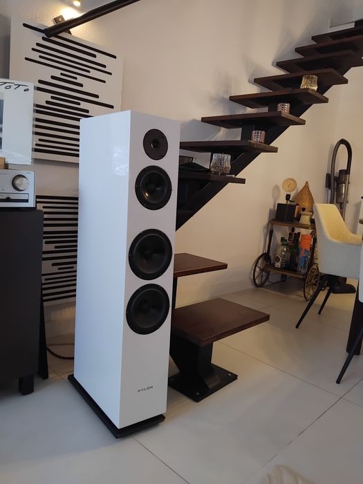 Kolumny Pylon Diamond 30