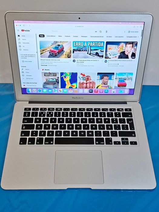 Portátil MacBook Air Ecrã Retina de 13.3'' | Intel Core i5 a 1,8GHz | Disco 256 Gigas, SSD PCie alta capacidade  | MacOS Catalina | Impecável