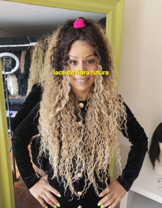 Lace de fibra realista ao natural