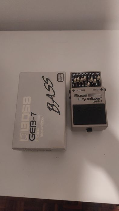 Vendo vários  pedais baixo 400 todos