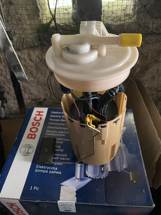 Bomba gasolina nissan primera p12