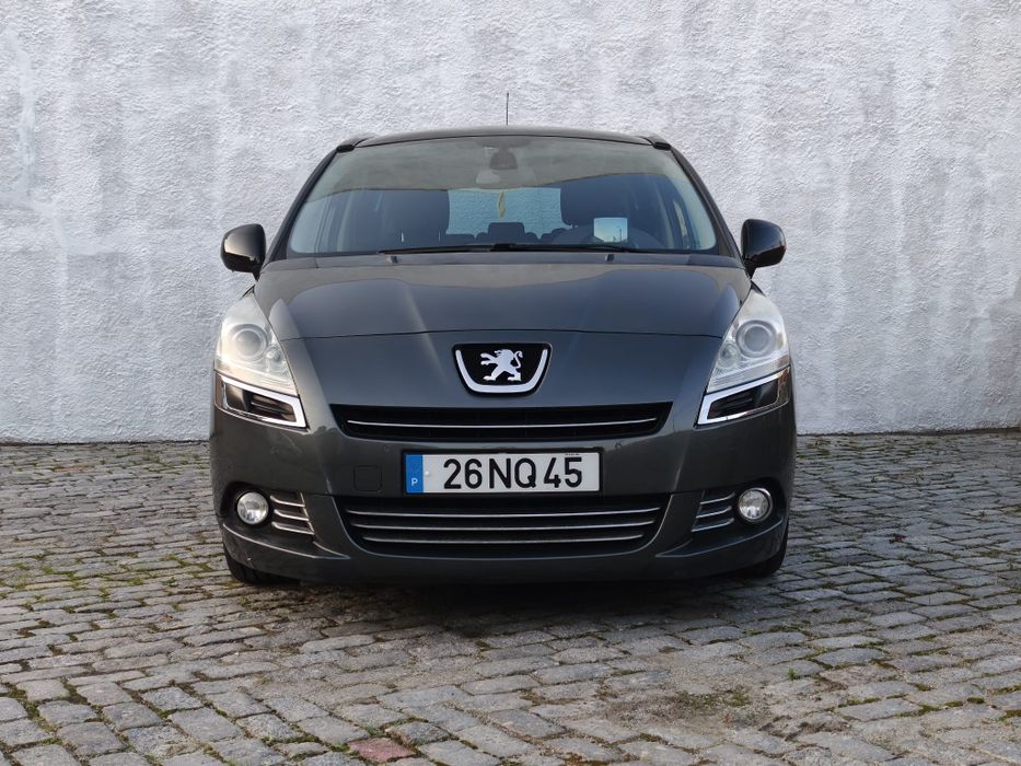Peugeot 5008 (7 Lugares)