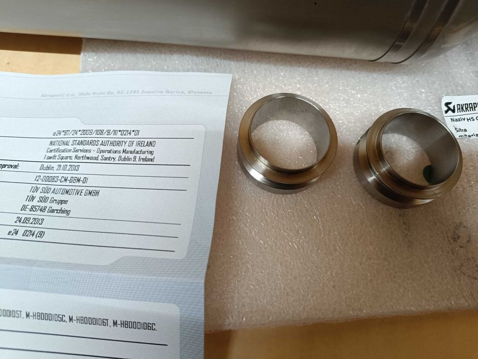 Ponteira Akrapovic Titânio BMW R1200 GS ou GSA ou R1250 GS GSA