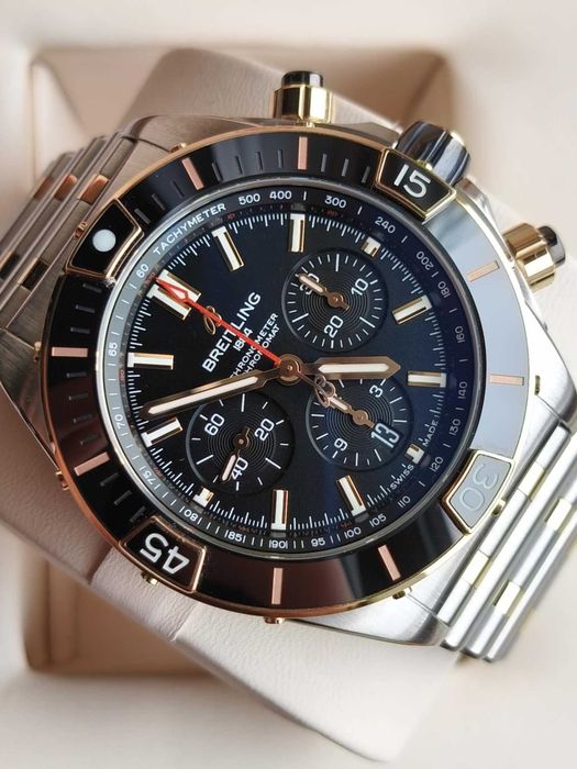Breitling Super Chronomat B01 44m 2024r.