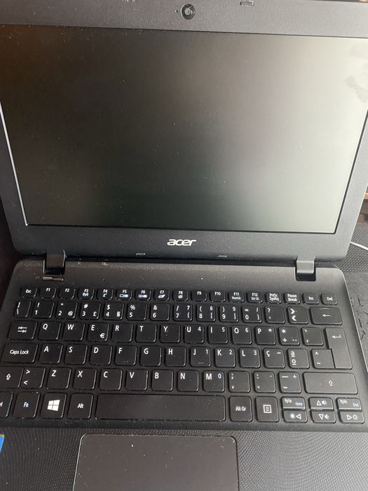 Notebook ACER usado