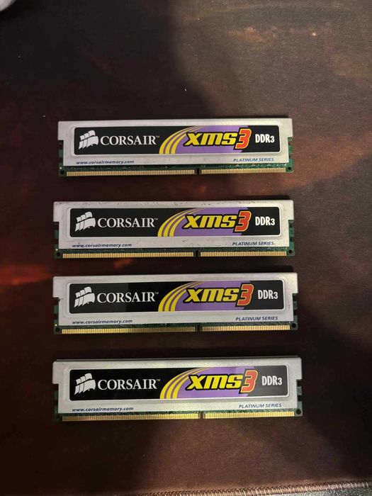 Pamięć RAM DDR3 16GB | Samsung 8GB + Corsair XMS3 4x2GB