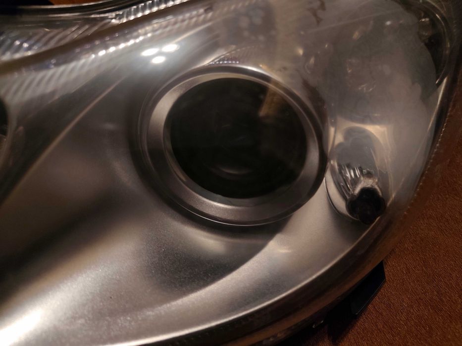 Faróis da frente Smart Fortwo diesel 451 (esquerdo e direito)