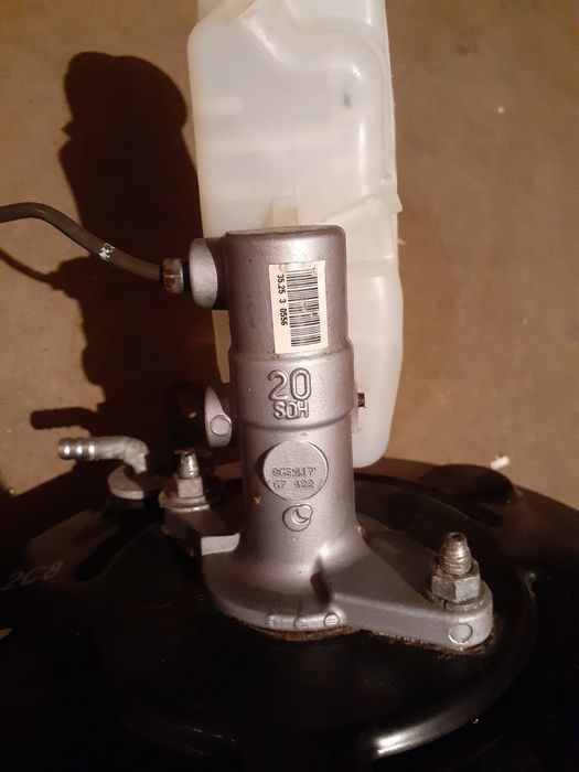 Бачек антифриза,Тойота корола