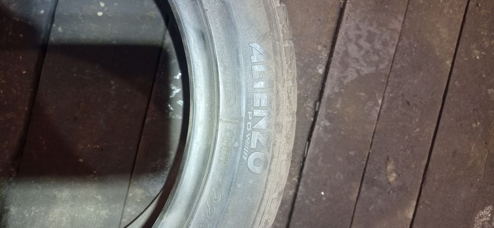 Пара зимней резины r17