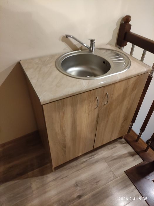 Sprzedam szafkę z blatem,zlewem i bateria do kuchni