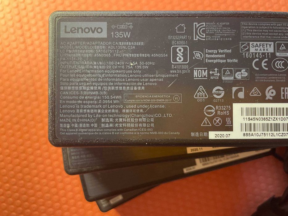 Блок живлення, зарядка Lenovo 20v 6.75a 135w Square Yellow USB + PIN  Оригінал