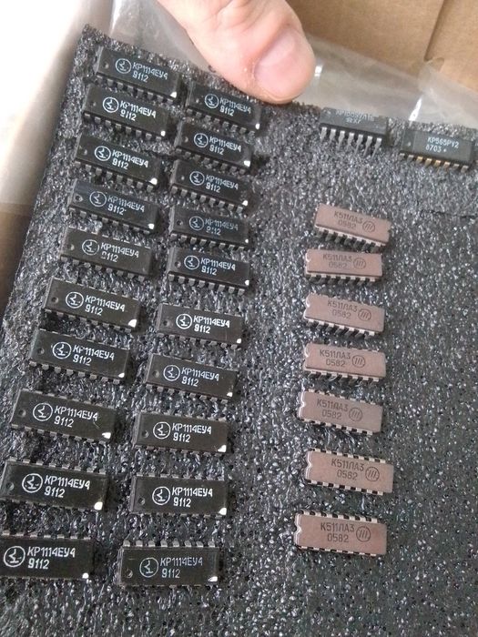 Мікросхеми  кр1114еу4 км555тм и другие
