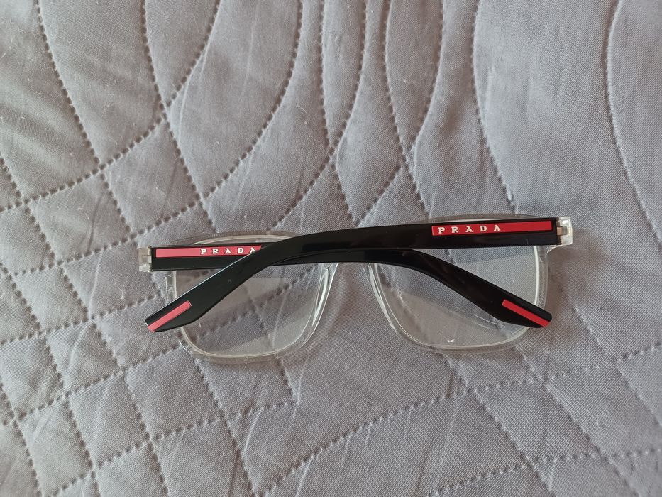 Oprawki męskie Prada. 2AZ101