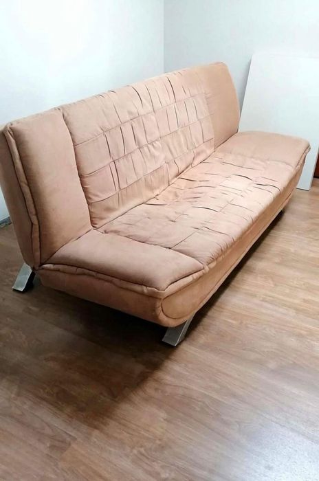 Sofá-cama vintage retro bege – 3 lugares – 150 €