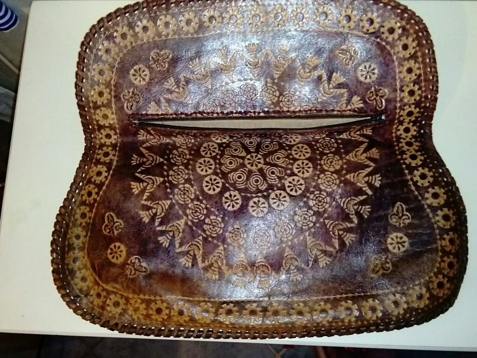 Carteira em pele vintage