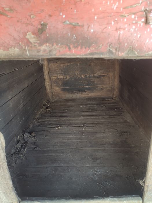 Огромная будка для собак