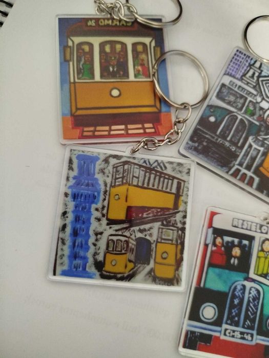 Colecção 4 porta-chaves com pinturas originais e únicos no mundo