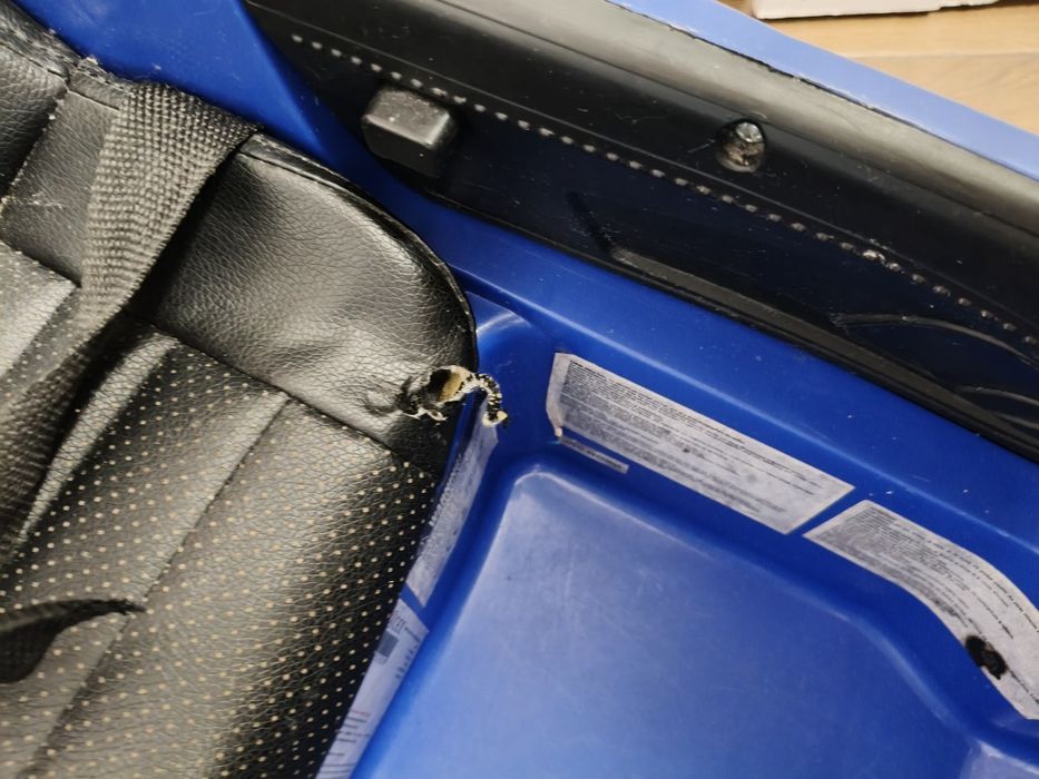 Samochód na akumulator dla dzieci audi R8 spyder