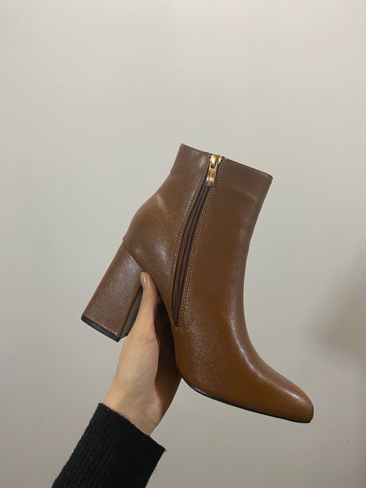 Взуття жіноче зимове ZARA