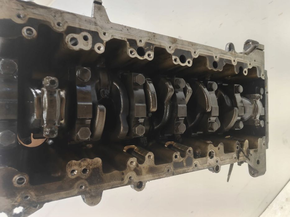 bmw x5 e70 dół silnika m57 7792822 po uszkodzeniu łańcucha rozrządu