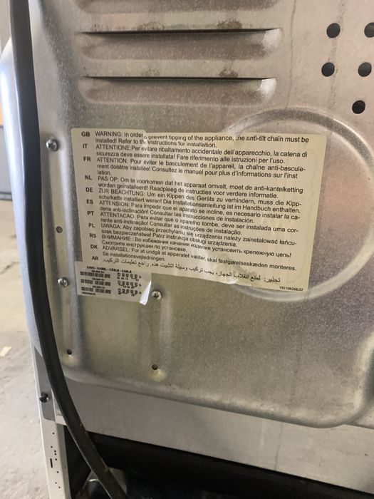 Sprzedam kuchenke elektryczna plyta indukcyjna inesdit stan idealny